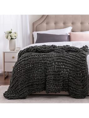 LUXURY Handmade Knitted Yarn Knit Blanket Dark Durable Soft Home Decor Gift NWT